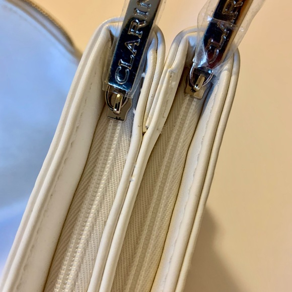 New make up bag Clarins - Picture 5 of 5